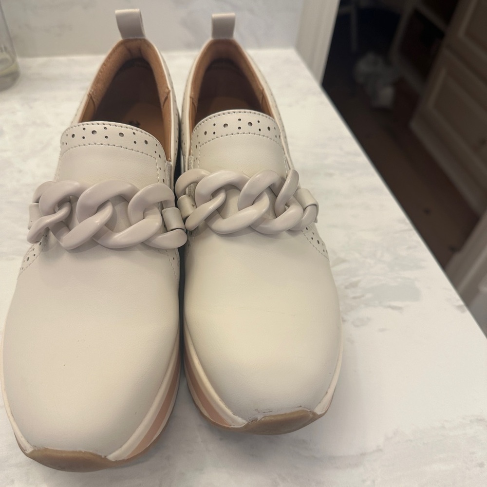 Women’s loafers